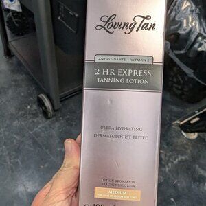 Loving Tan 2 HR Express Tanning Lotion in Medium shade.